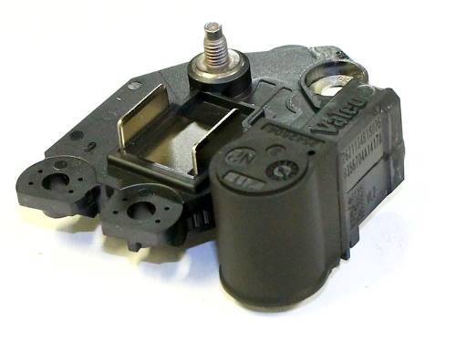 P-331-884 Regulator napięcia
