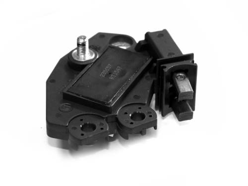 P-235-657 Regulator napięcia