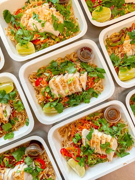 PAD THAI Z KURCZAKIEM