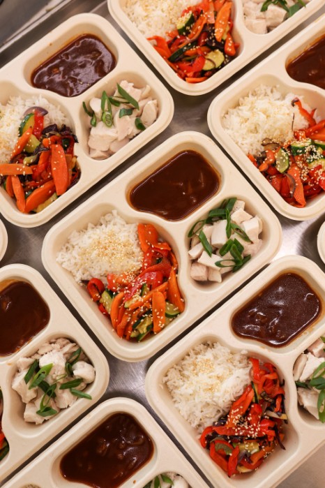 KURCZAK W SOSIE SŁODKO-KWAŚNYM