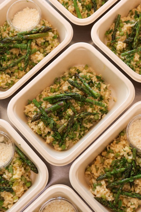 RISOTTO ZE SZPARAGAMI I GROSZKIEM 