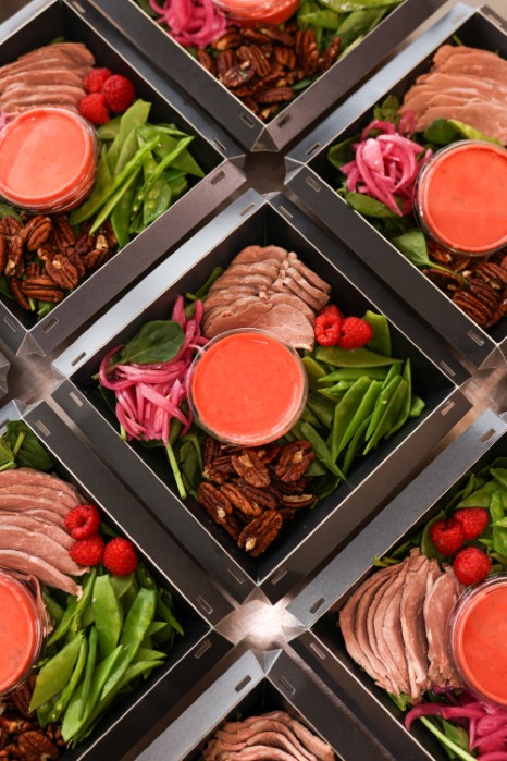 SAŁATKA MALINOWA Z KACZKĄ