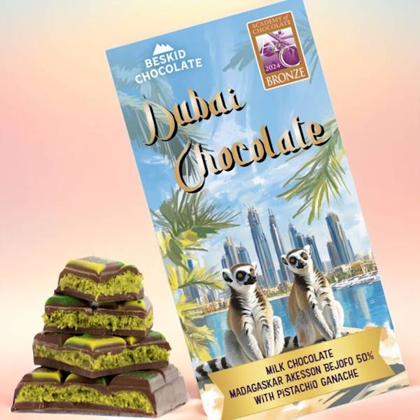 CZEKOLADA DUBAJSKA Z PISTACJAMI MLECZNA MADAGASKAR 110 G BESKID CHOCOLATE