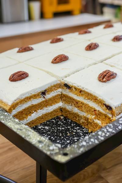 CIASTO MARCHEWKOWE Z MASCARPONE CAŁE