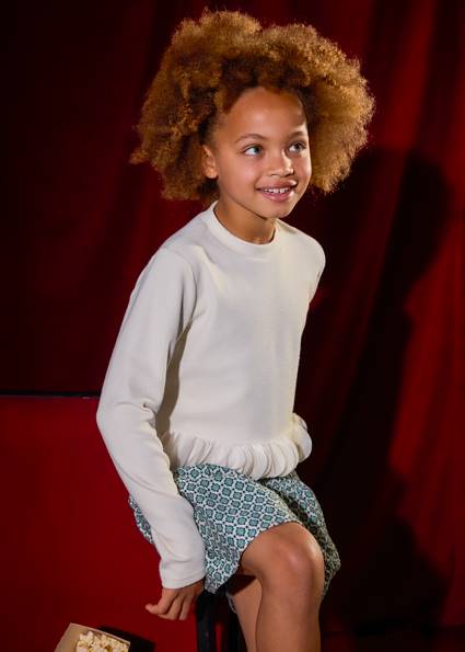 Top z ozdobnymi płatkami 7030-31 152