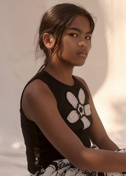 Top z kwiatkiem szydełkowy 5174-1  152