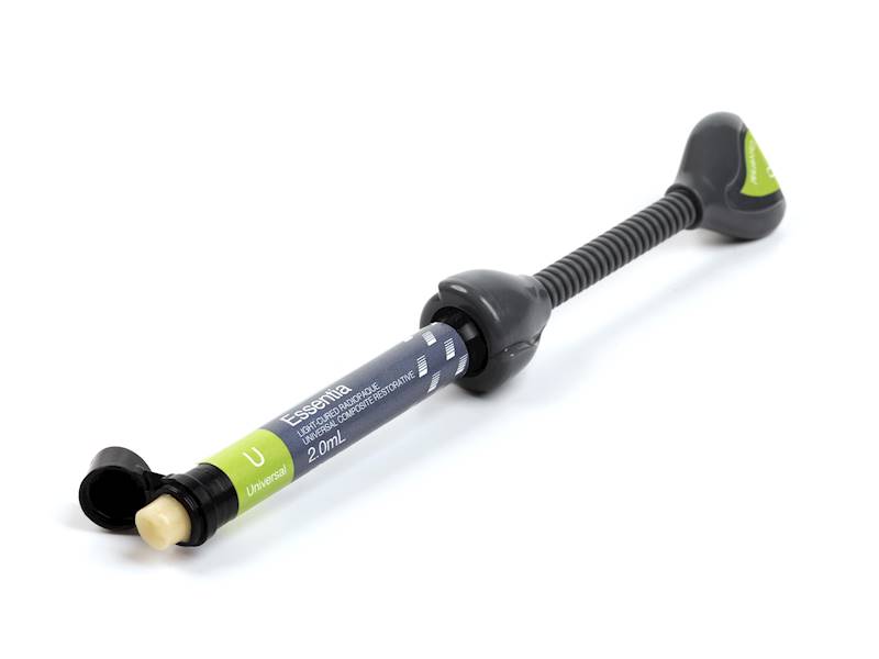 GC - Essentia 3.8g/2.0mL U LC uniwersalny kompozyt
