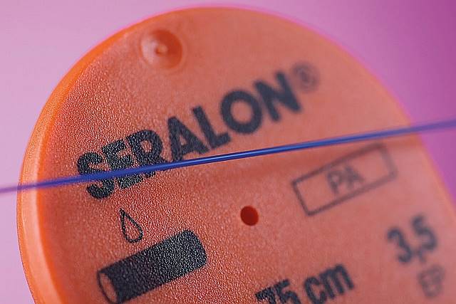 SW - Seralon PA 5/0 DS15 3/8 75cm nieresorbowalna