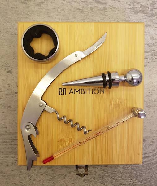 Zestaw akcesoriów do wina BOLERO w bambusowym etui 4cz. AMBITION 42064