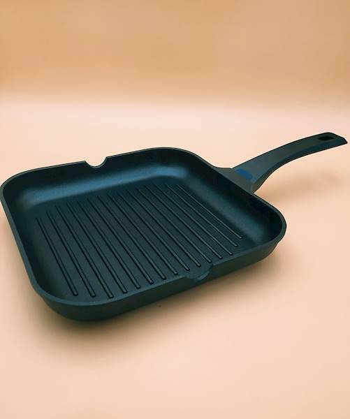 Patelnia grillowa ULTIMO 28 cm AMBITION