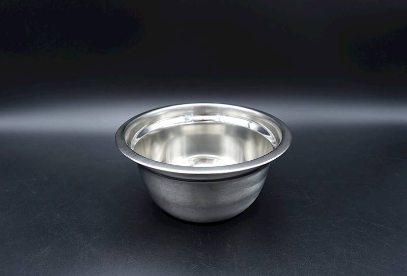 Miska nierdzewna Tadar German 18 cm