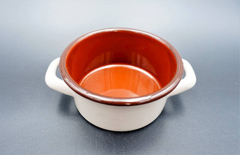 Garnek emaliowany niski Bruna 12 cm 600 ml