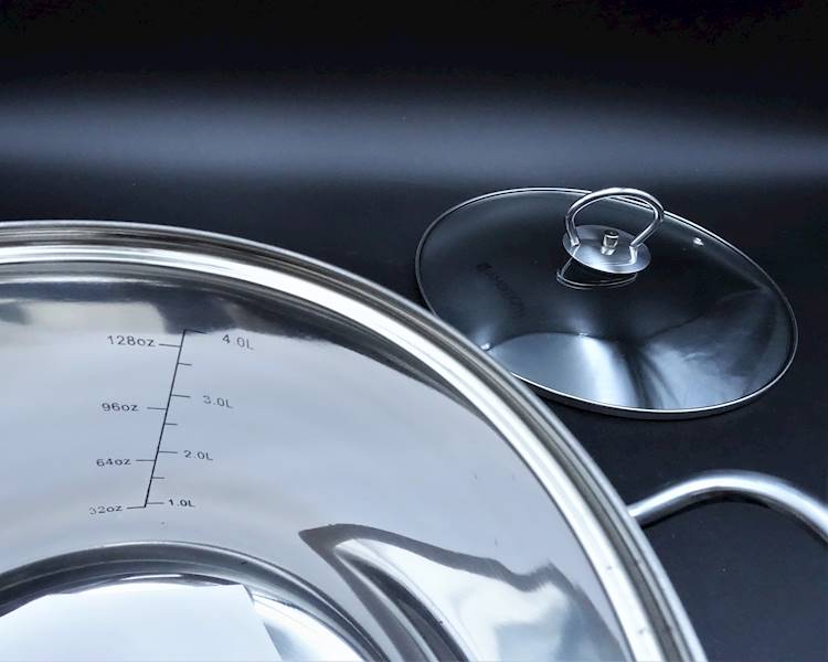 Garnek z pokrywką 4,9 L 22 cm ACERO Ambition