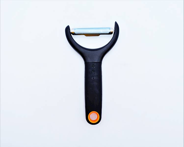Obieraczka pozioma do warzyw Fiskars Functional Form