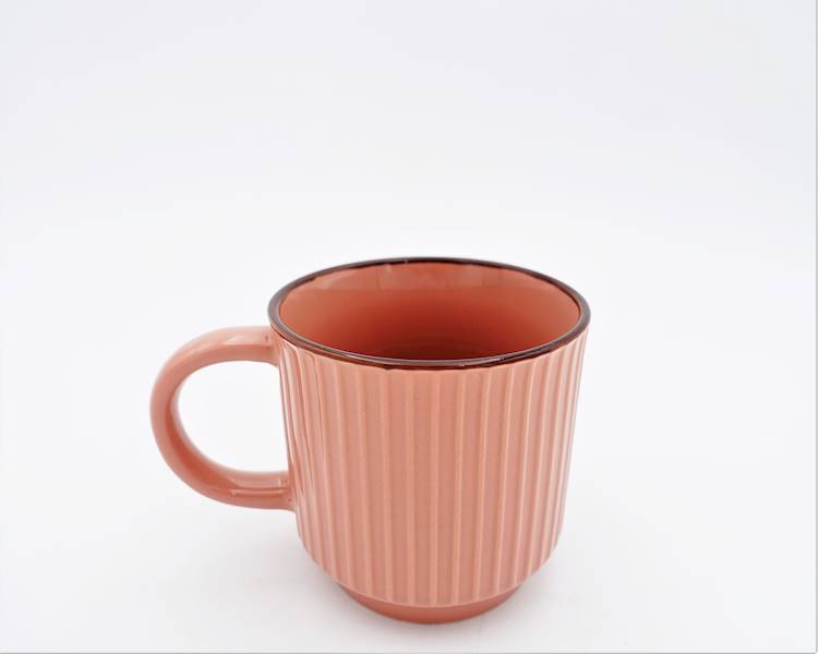 Kubek ceramiczny Florina Janes 350 ml różowy