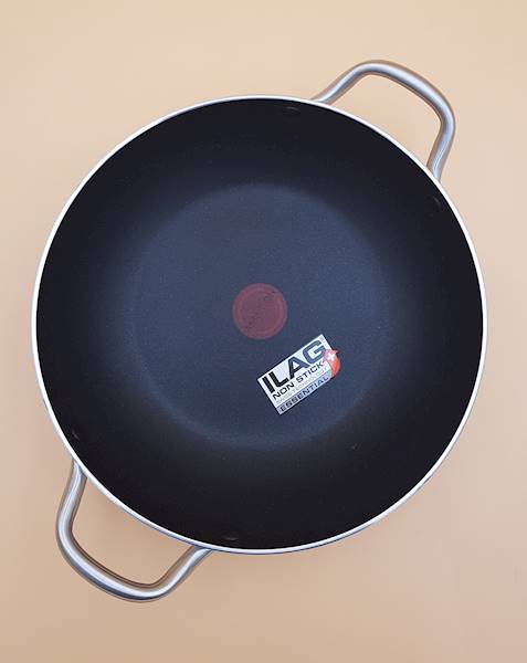 Patelnia wok DOTT 28cm z 2-ma uchwytami AMBITION 22322
