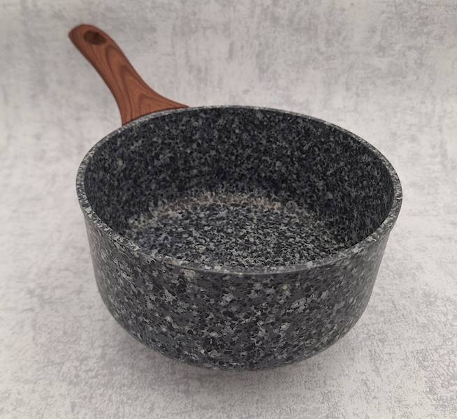 Rondel nieprzywierający MASTER 16cm FLORINA