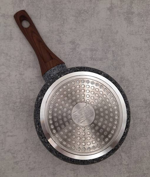 Rondel nieprzywierający MASTER 16cm FLORINA