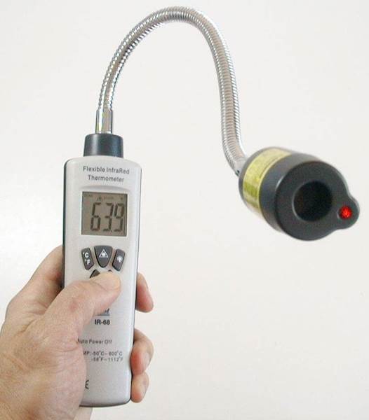 Pirometr/Miernik temperatury z giętkim wężem IR-68