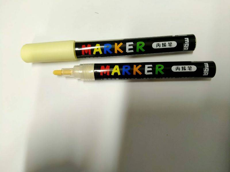 Marker akrylowy 1-2mm żółty napolitański S401 M&G