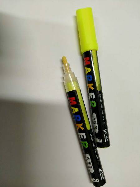 Marker akrylowy 1-2mm żółty neon M&G