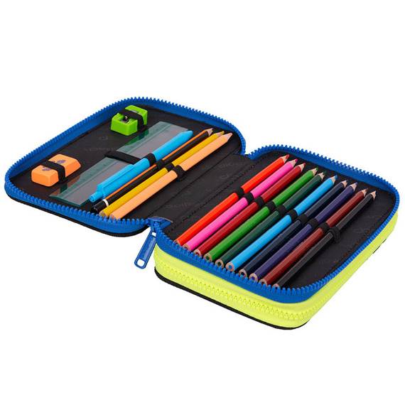 Piórnik podwójny z wyposażeniem