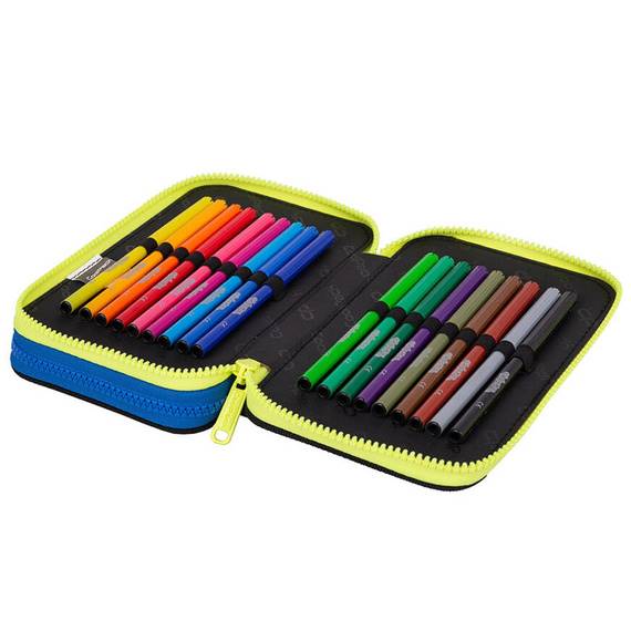 Piórnik podwójny z wyposażeniem