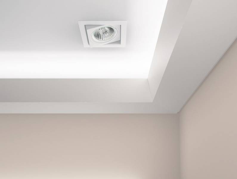 LISTWA CREATIVA LOC-02 2,44M