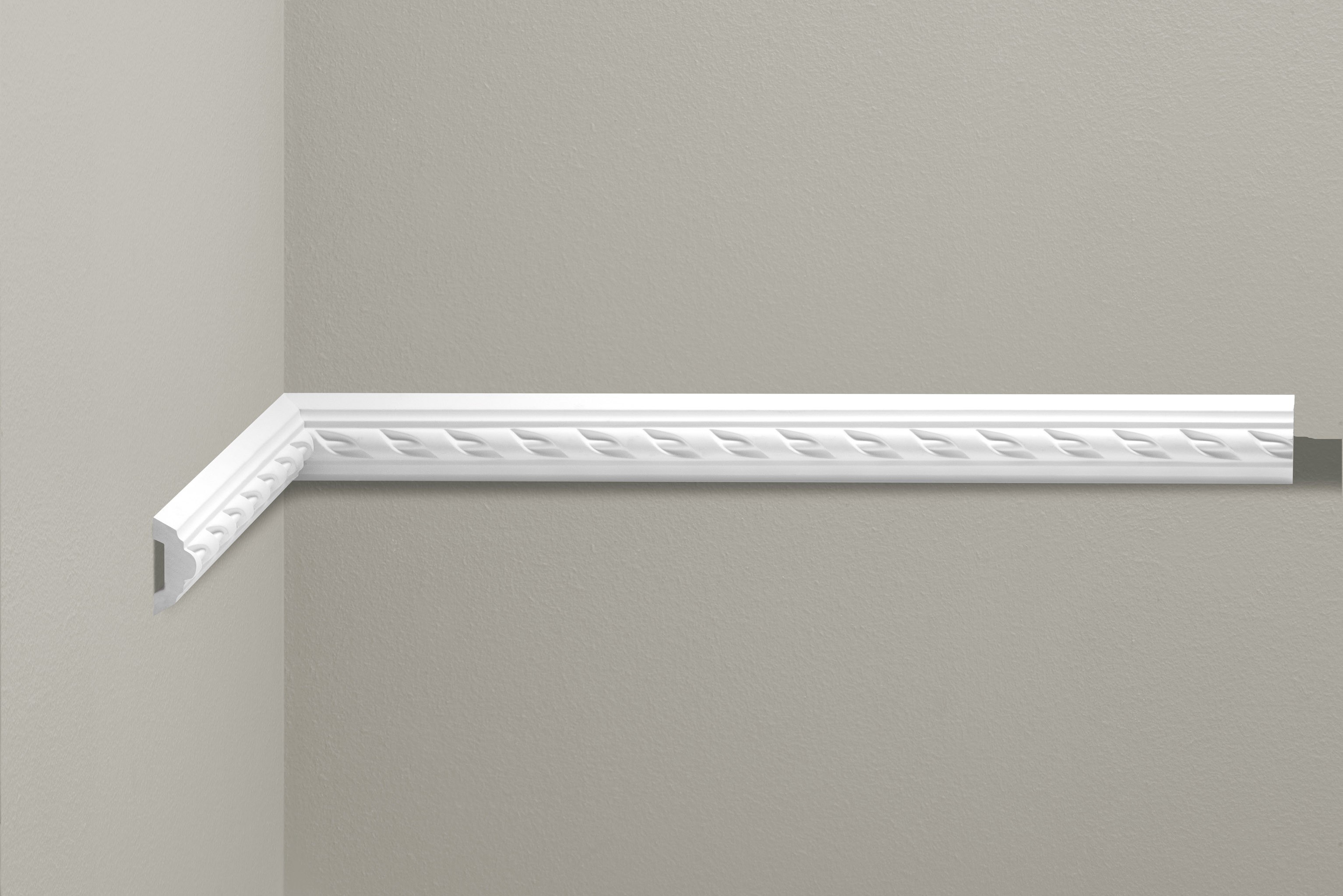 LISTWA CREATIVA LNZ-04 2,4mb