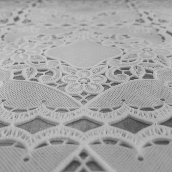 Obrus koronka RICHELIE 490-003 Patifix 138x10cm