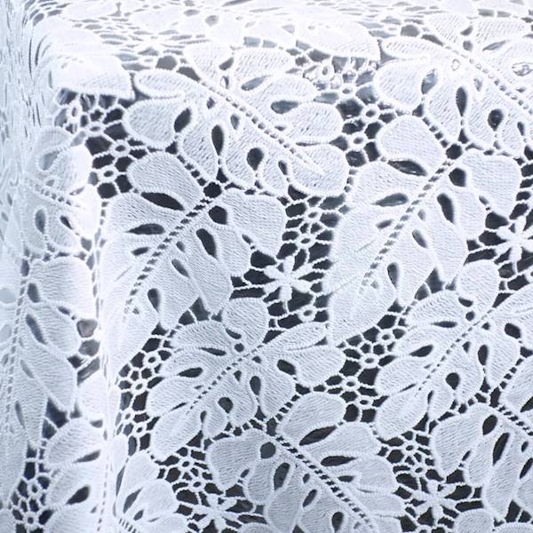 Obrus koronka LF-001U biała liście 137x10cm Kris