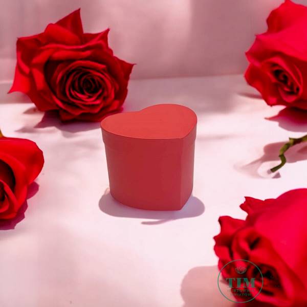 FLOWER BOX SERCE CZERWONY