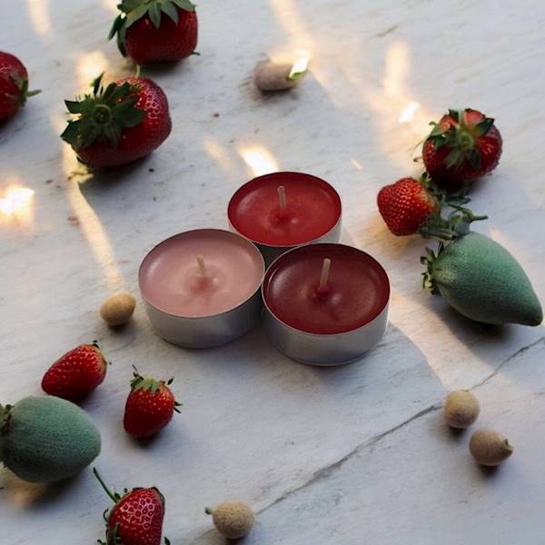 TEALIGHT ZAPACHOWY X18 P151873 TRUSKAWKA
