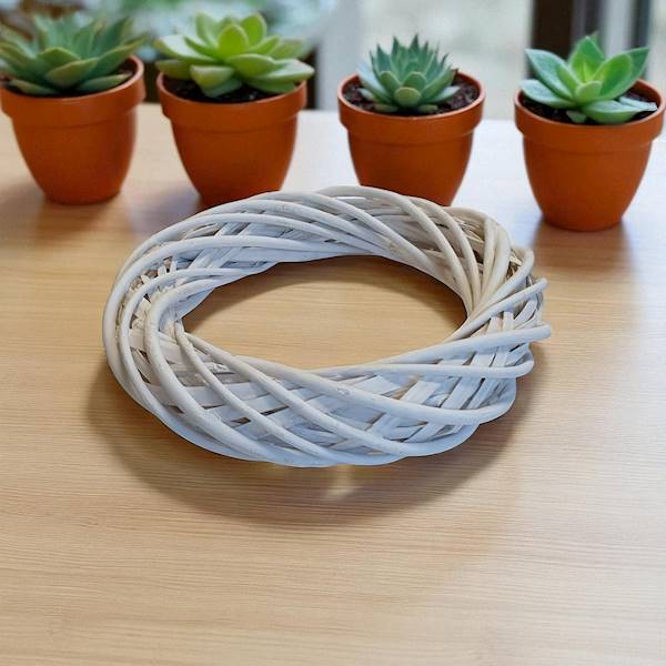 WIANEK WIKLINOWY WBWIL25 BIAŁY 25CM.