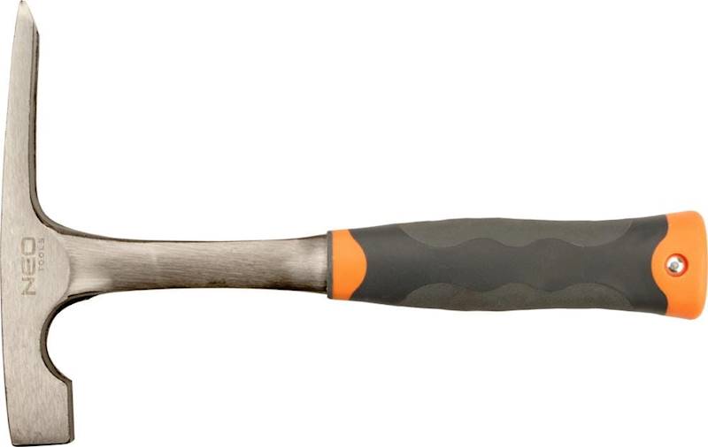 Młotek murarski 600g NEO