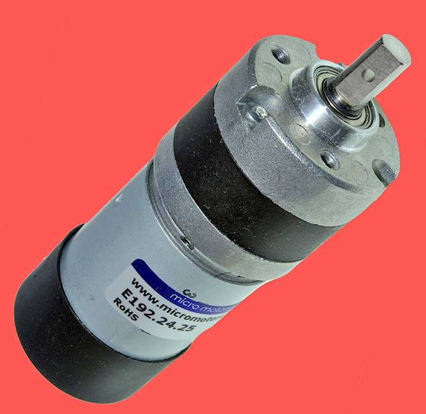 E192.24.25 118obr/min 24V/0,88A 0,9N.m