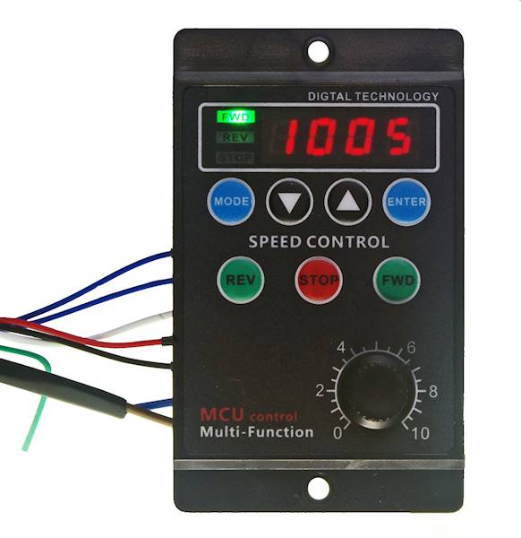 UX52/003-400W  regulator silnika jednofazowego 230V 400W z wyświetlaczem