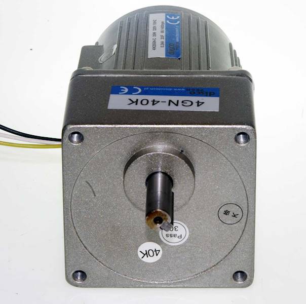 4IK25-40 31obr/min 5,9N.m 25W