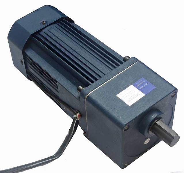 6IK370R-5DZ  250obr/min 370W, 12N.m z wyjściem kontrolnym prędkości