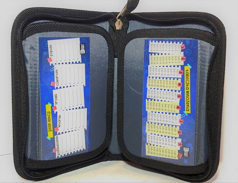 Piórnik 2-klapkowy b.wypos.MISJA KOSMICZNA