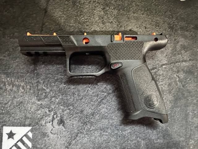 TR-1 upgrade® Beretta APX Hexagon grip - chwyt wym