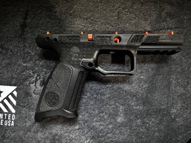 TR-1 upgrade® Beretta APX A1 FS PUNISHER grip 