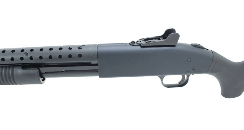Strzelba powtarzalna MOSSBERG 590 kal. 12/76 Pers.