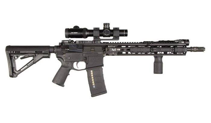 Chwyt przedni prosty Magpul M-LOCK MVG MOE 