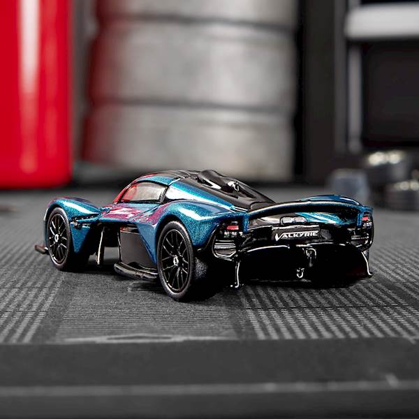 Mattel Aston Martin Valkyrie Elite 64 Hot Wheels 1:64 Mattel Creations Exclusive Art. HWR91
