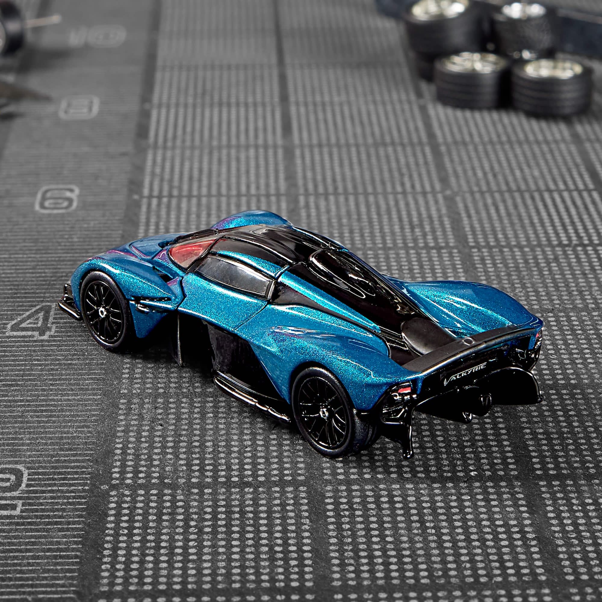 Mattel Aston Martin Valkyrie Elite 64 Hot Wheels 1:64 Mattel Creations Exclusive Art. HWR91