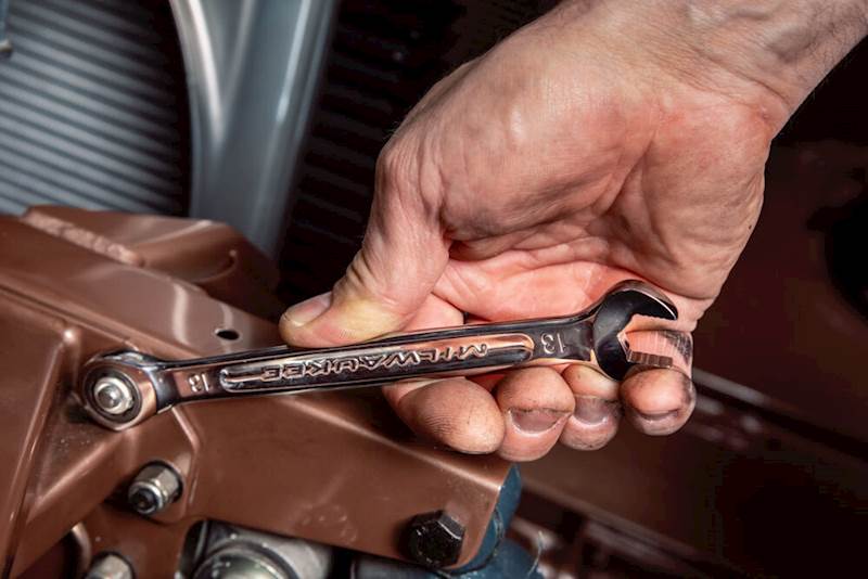 KLUCZ PŁASKO-OCZKOWY Z GRZECHOTKĄ MILWAUKEE MAX BITE 19 MM