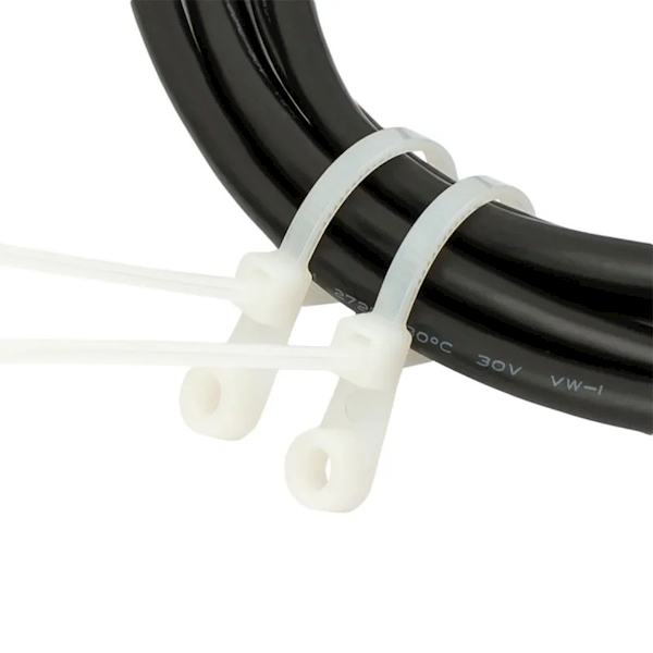 OPASKA KABLOWA Z PIERŚCIENIEM MONTAŻOWYM POLAX 4,2 X 220 MM BIAŁA 100 SZTUK