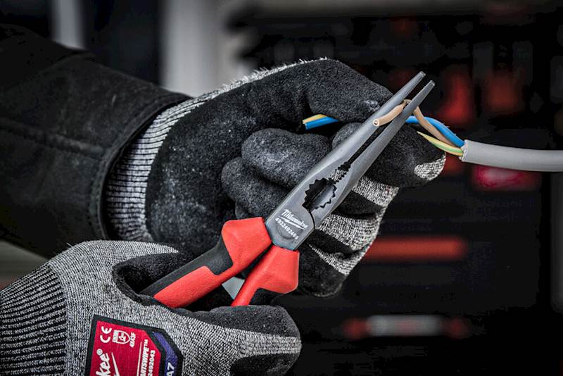 SZCZYPCE DŁUGIE MILWAUKEE LONG NOSE PLIER 205 MM