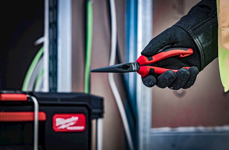 SZCZYPCE DŁUGIE MILWAUKEE LONG NOSE PLIER 205 MM